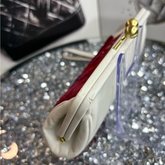 Coach 05’ poppy floral appliqué vintage RARE Poppy for Peace Kisslock EUC - Picture 9 of 16